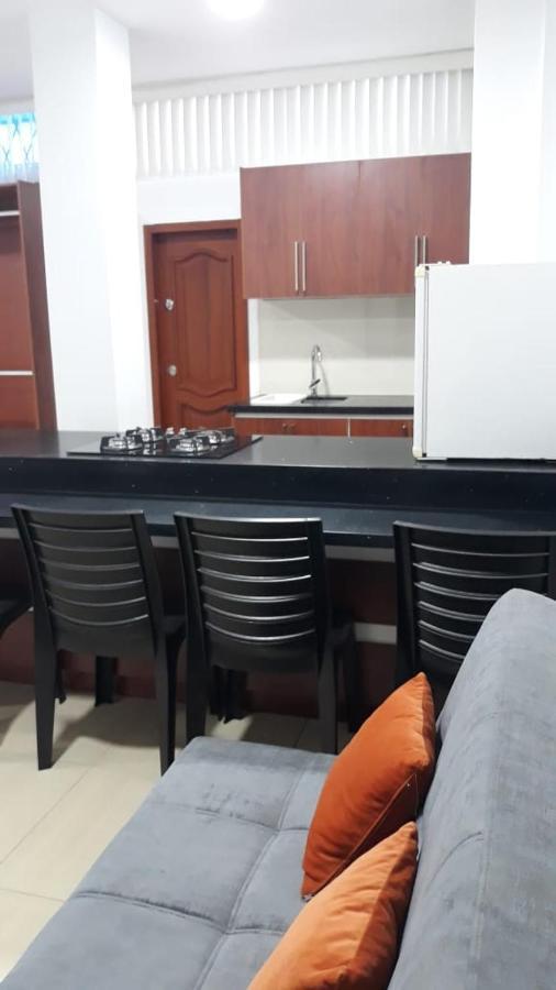 Departamentos Marcecilia De 2 Y 3 Habitaciones En El Centro De Manta Εξωτερικό φωτογραφία