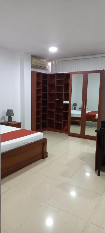 Departamentos Marcecilia De 2 Y 3 Habitaciones En El Centro De Manta Εξωτερικό φωτογραφία